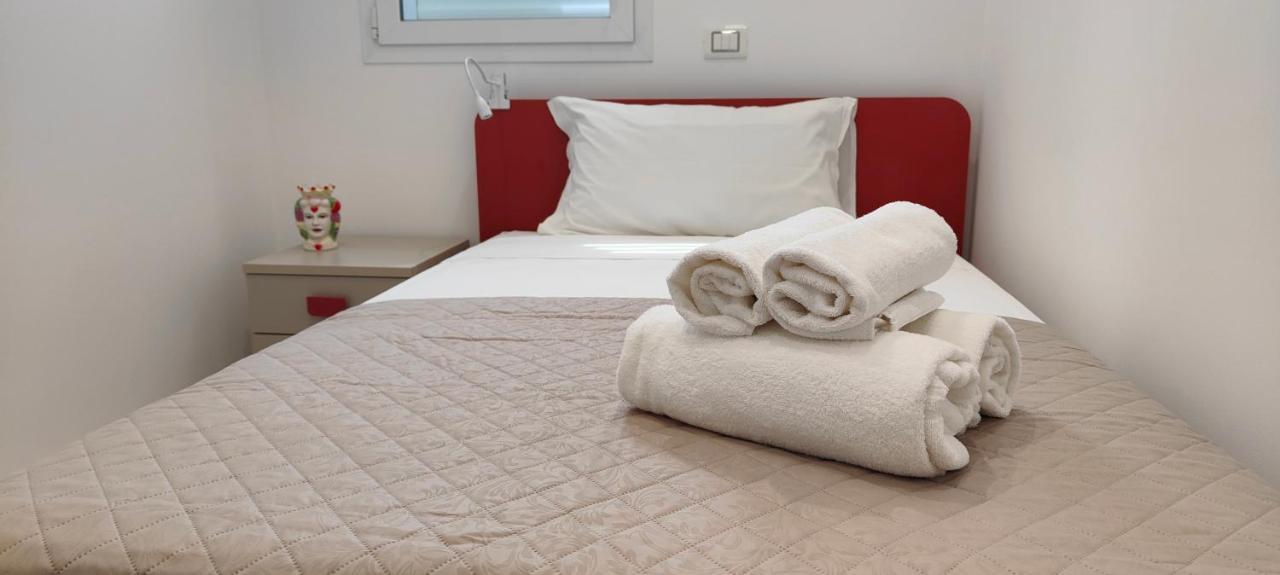 Casa Vacanze Rainbow, Siracusa Szirakúza Kültér fotó