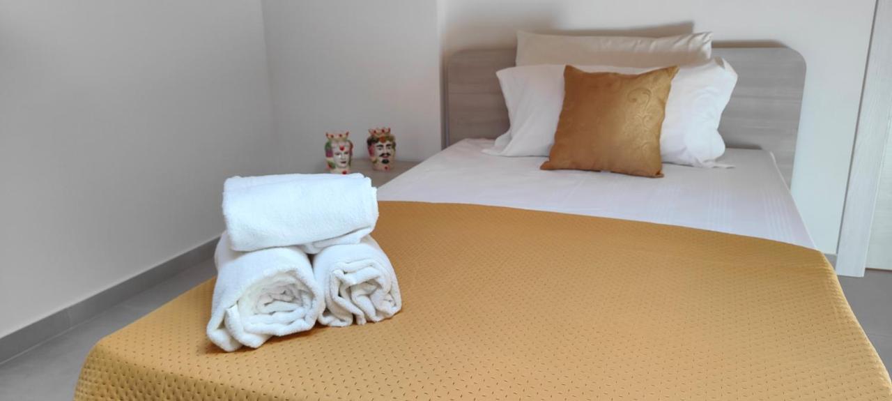 Casa Vacanze Rainbow, Siracusa Szirakúza Kültér fotó
