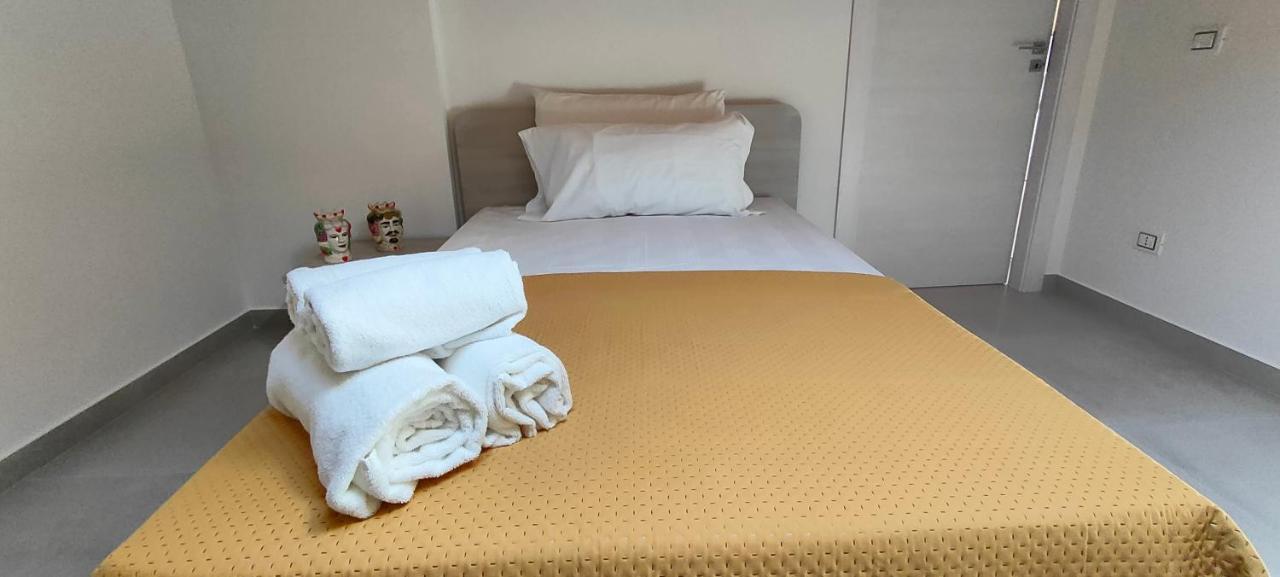 Casa Vacanze Rainbow, Siracusa Szirakúza Kültér fotó